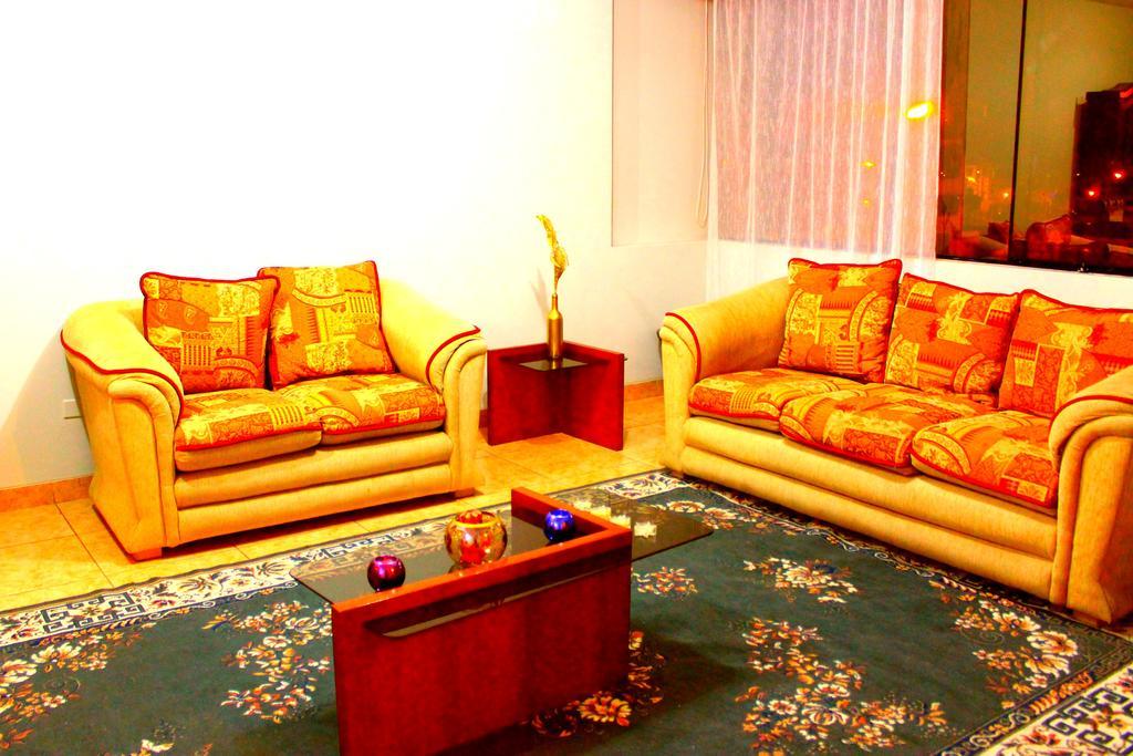 Taytaypa Rooms & Apartments Lima Airport Exterior foto